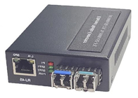 1x10/100BASE-T Ke 2x100BASE-X SFP Fiber Ethernet Switch Converter Dengan PSU